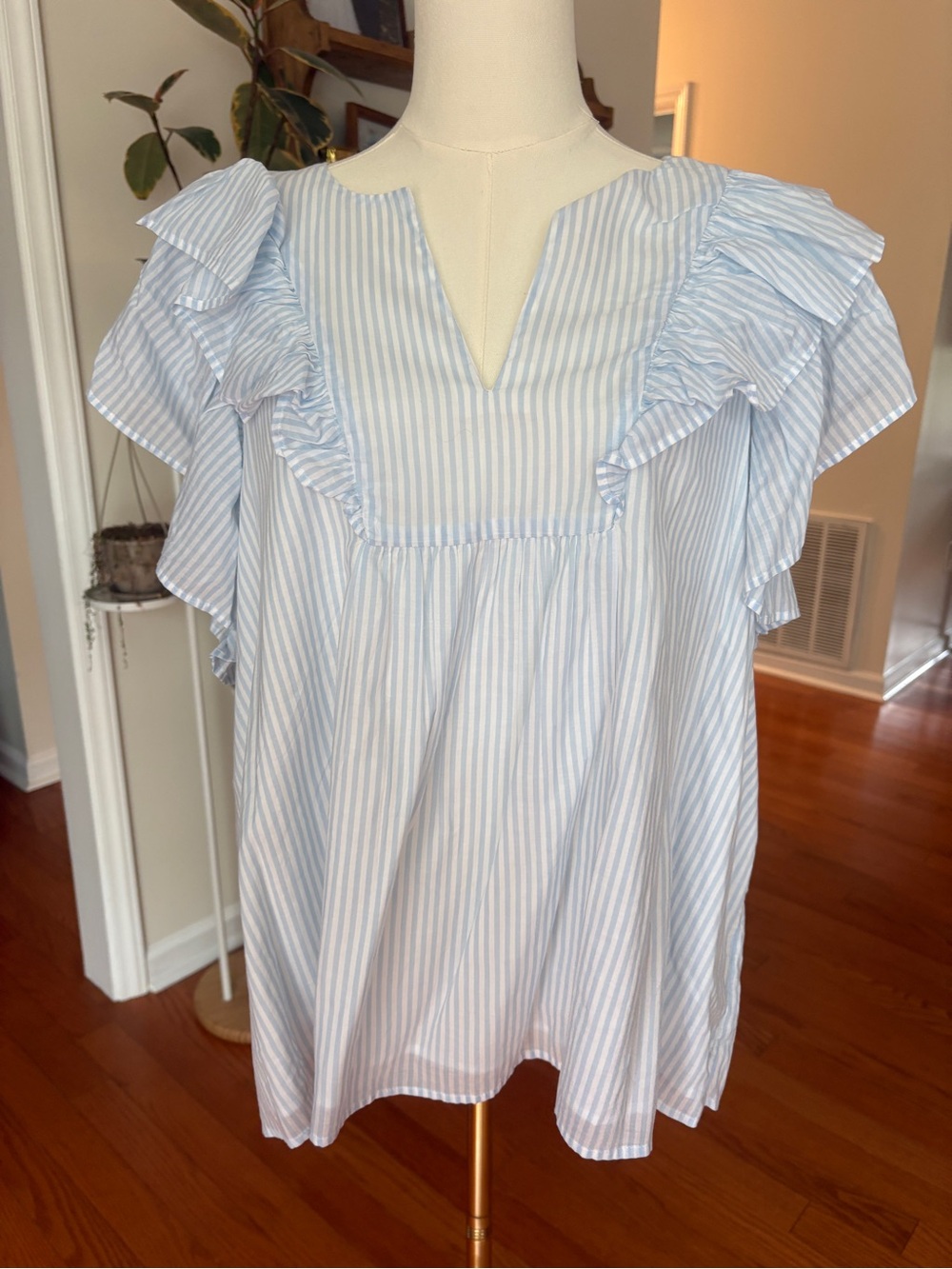 crown & ivy Light Blue and White Striped Ruffle Sleeve Blouse